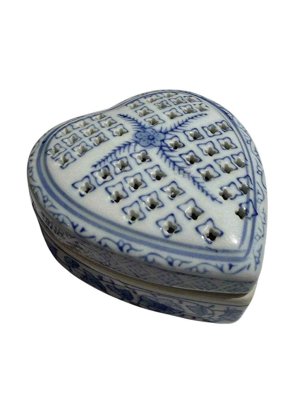 Blue White Heart Potpourri Box Ceramic Chinoiserie Cottagecore Decor Trinket Box